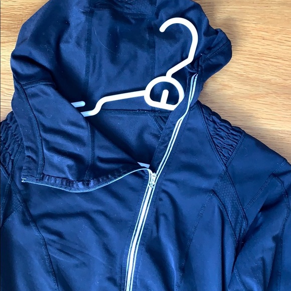 Lululemon black jacket - Picture 2 of 3